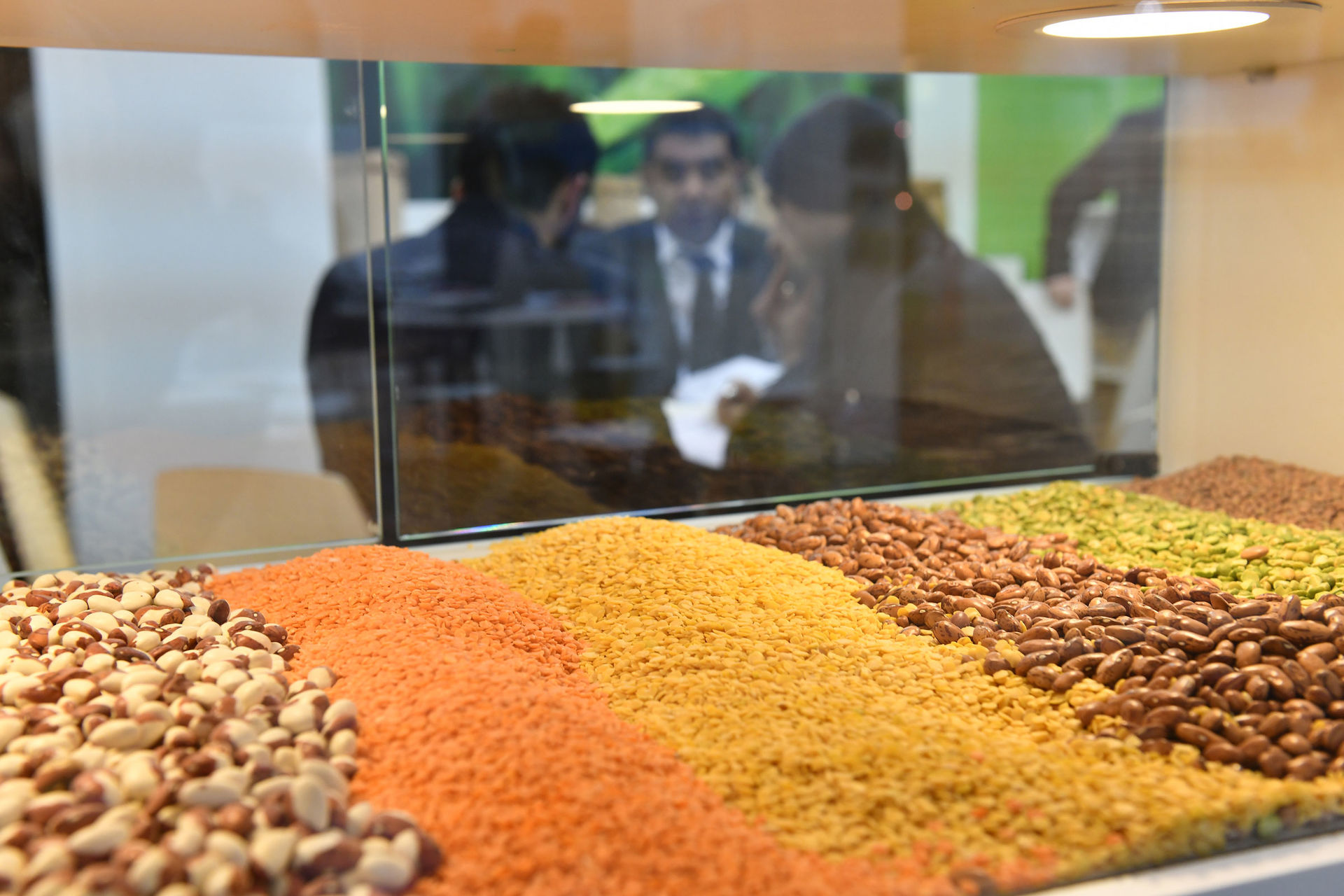 BIOFACH WORLD: Rund um den Globus führen Fachmessen Bio-Angebot und -Nachfrage zusammen.