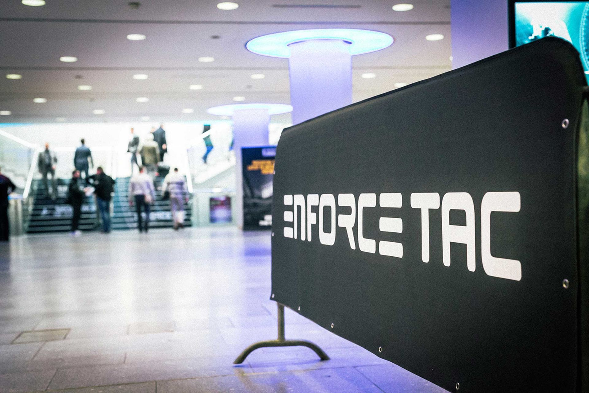 Enforce Tac Laser, Laserpointer, Laserattacken