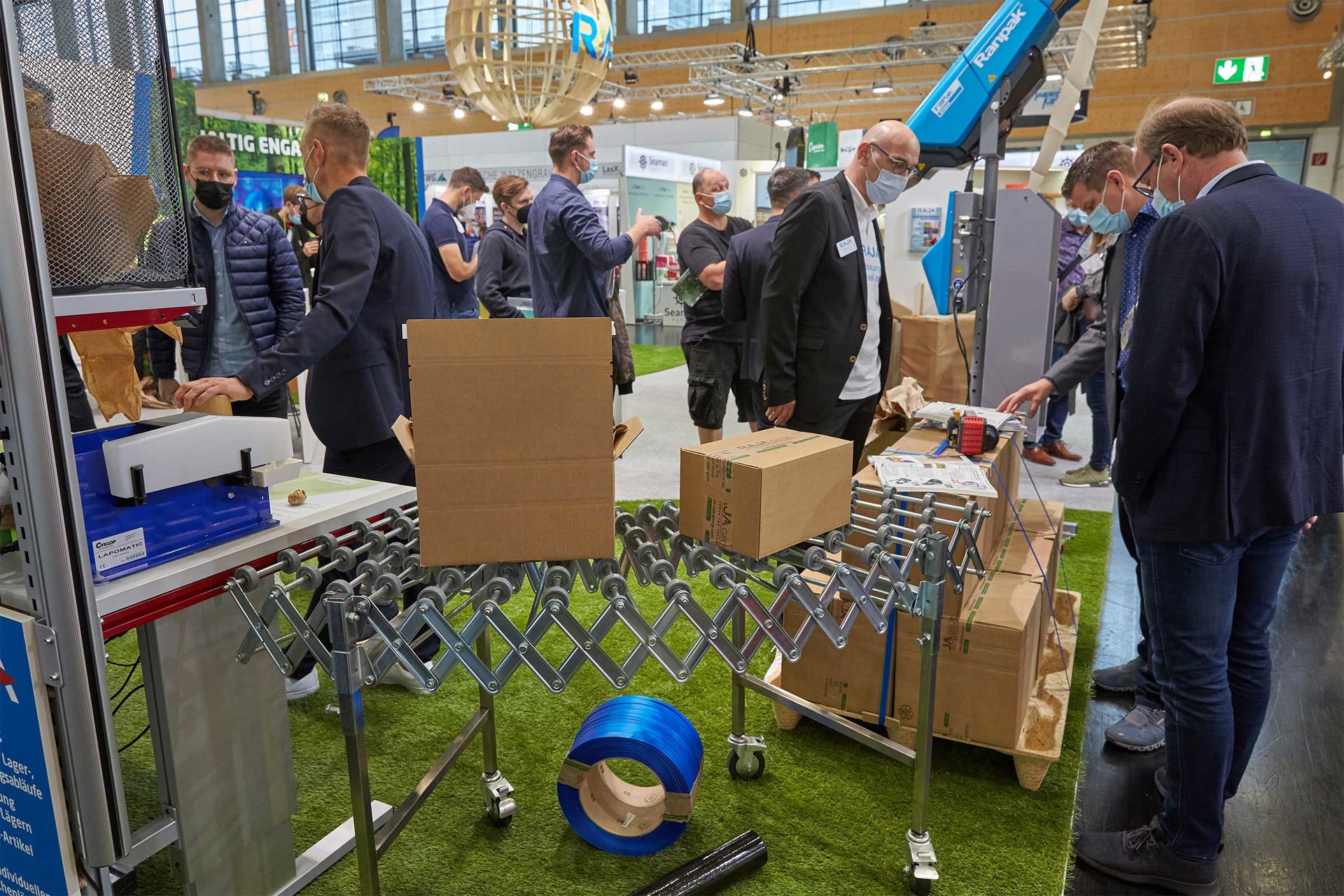 Look, touch and talk: It's all possible at trade fairs like FACHPACK