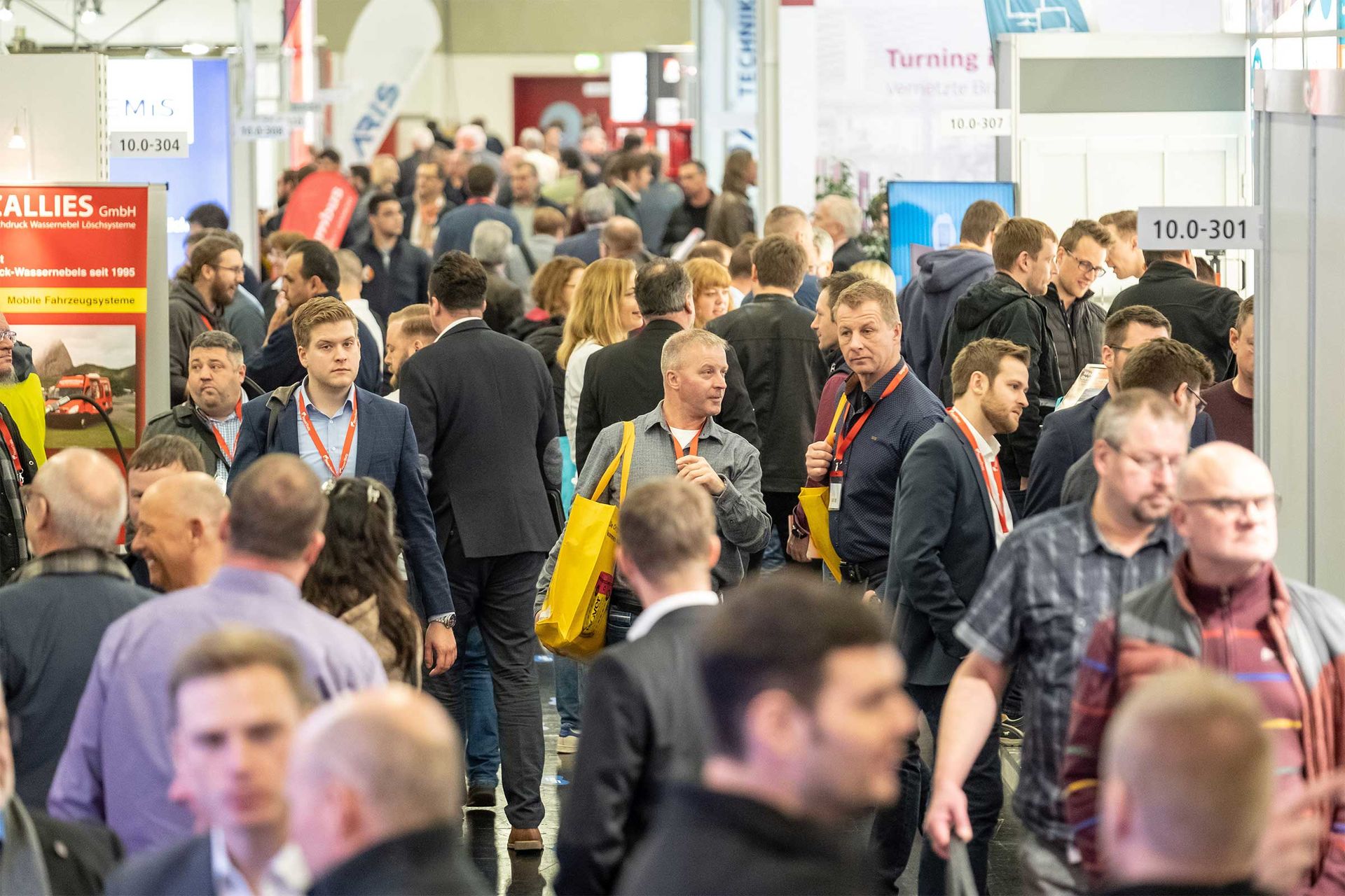 Volle Messehalle der FeuerTrutz 2019