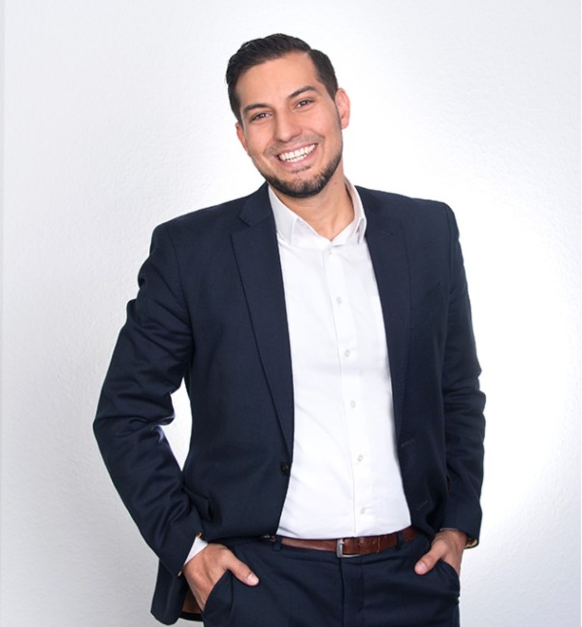 Dominic Perez-Ayala has been Sales Manager at HOLZ-HANDWERK since May 2017.