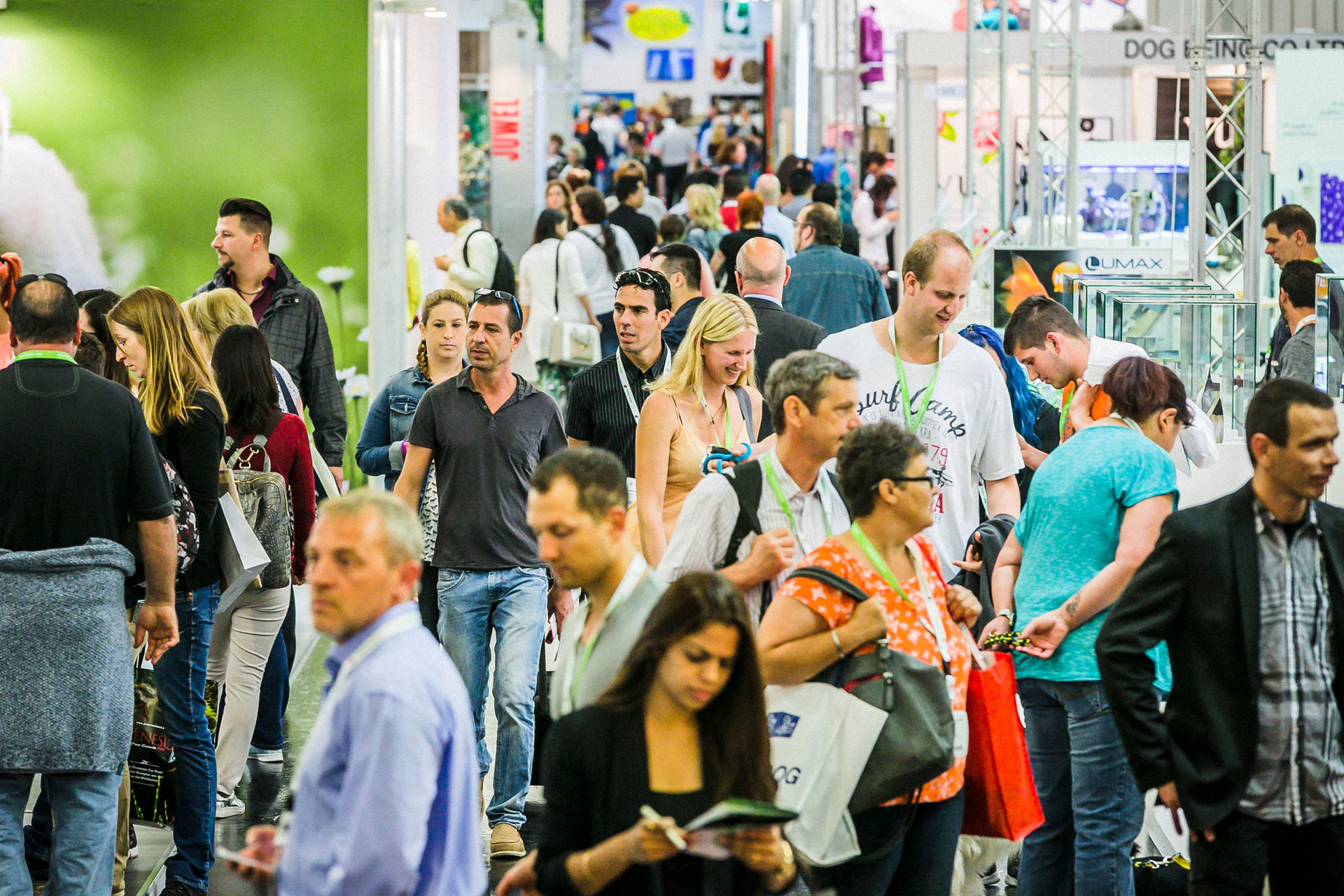 Interzoo 2018: 13 exhibition halls with around 2,000 exhibitors from nearly 70 countries.