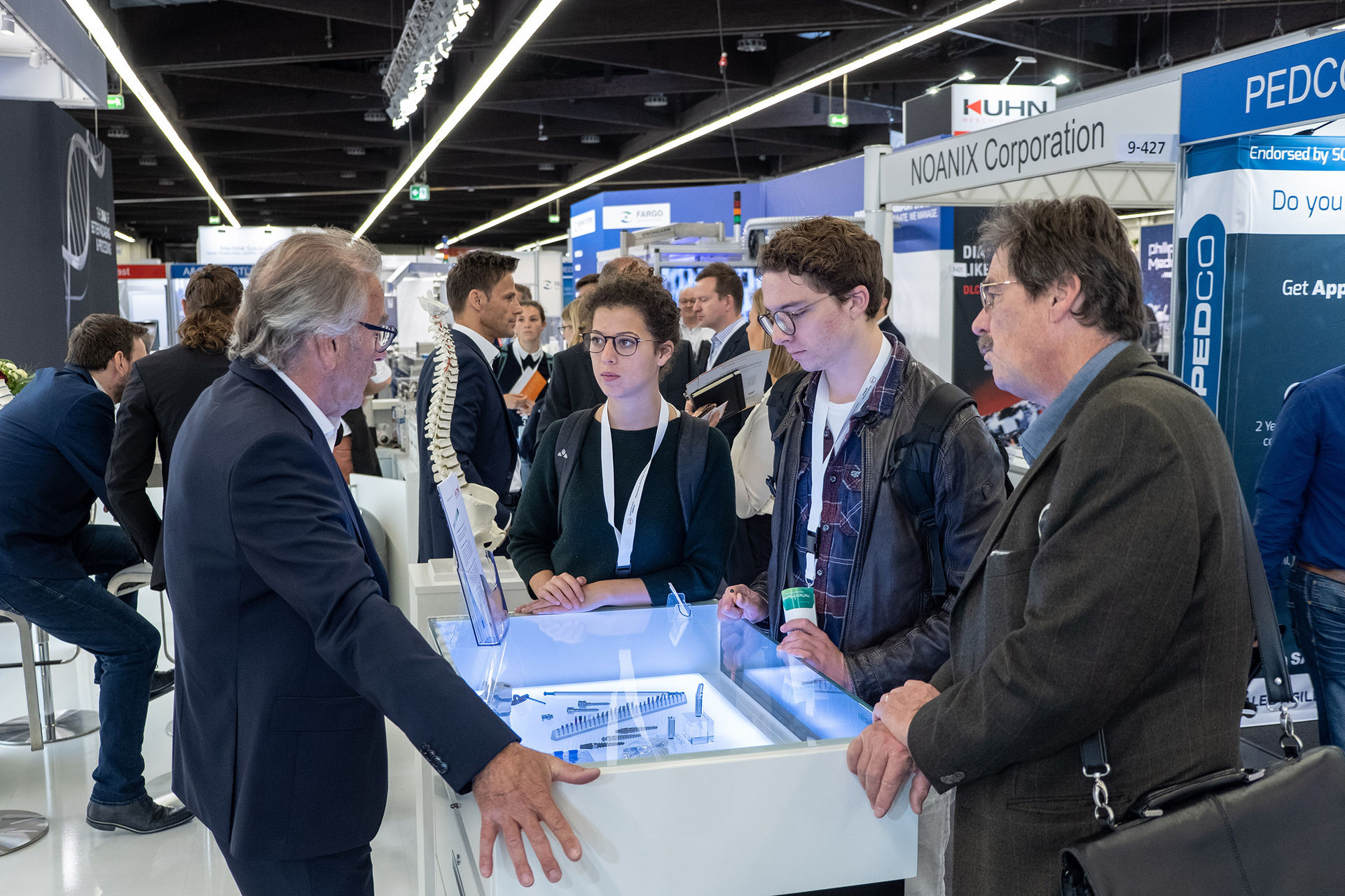 Gespräche und Networking am Messestand auf der MedtecLIVE
