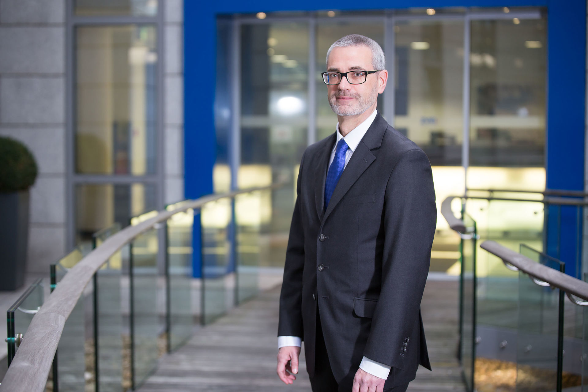 Portraitfoto Hans-Peter Bursig