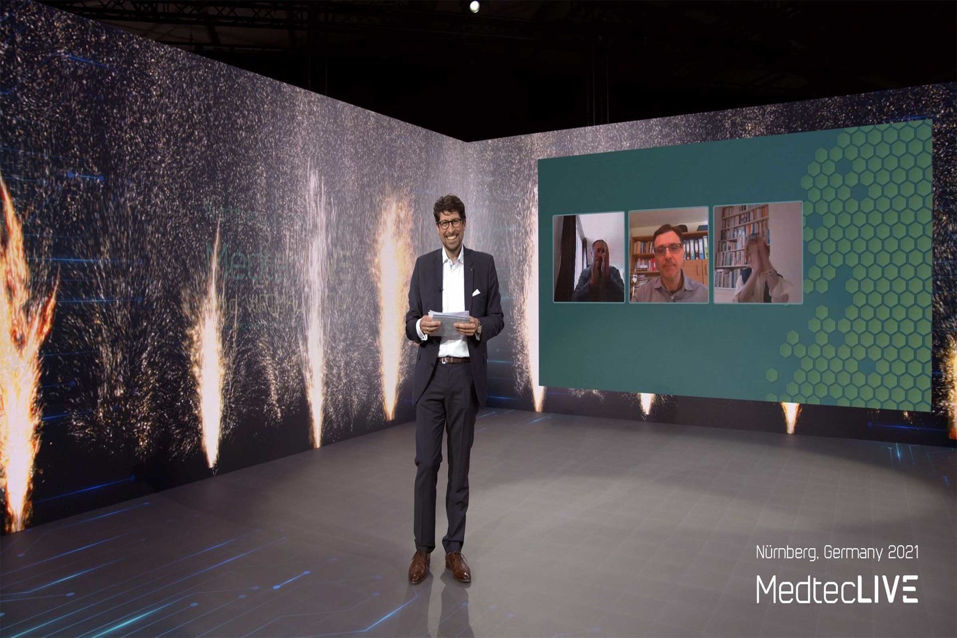 Feuerwerk während der Preisverleihung des Startup Contests auf der virtuellen MedtecLIVE 2021 Bildquelle: NürnbergMesse