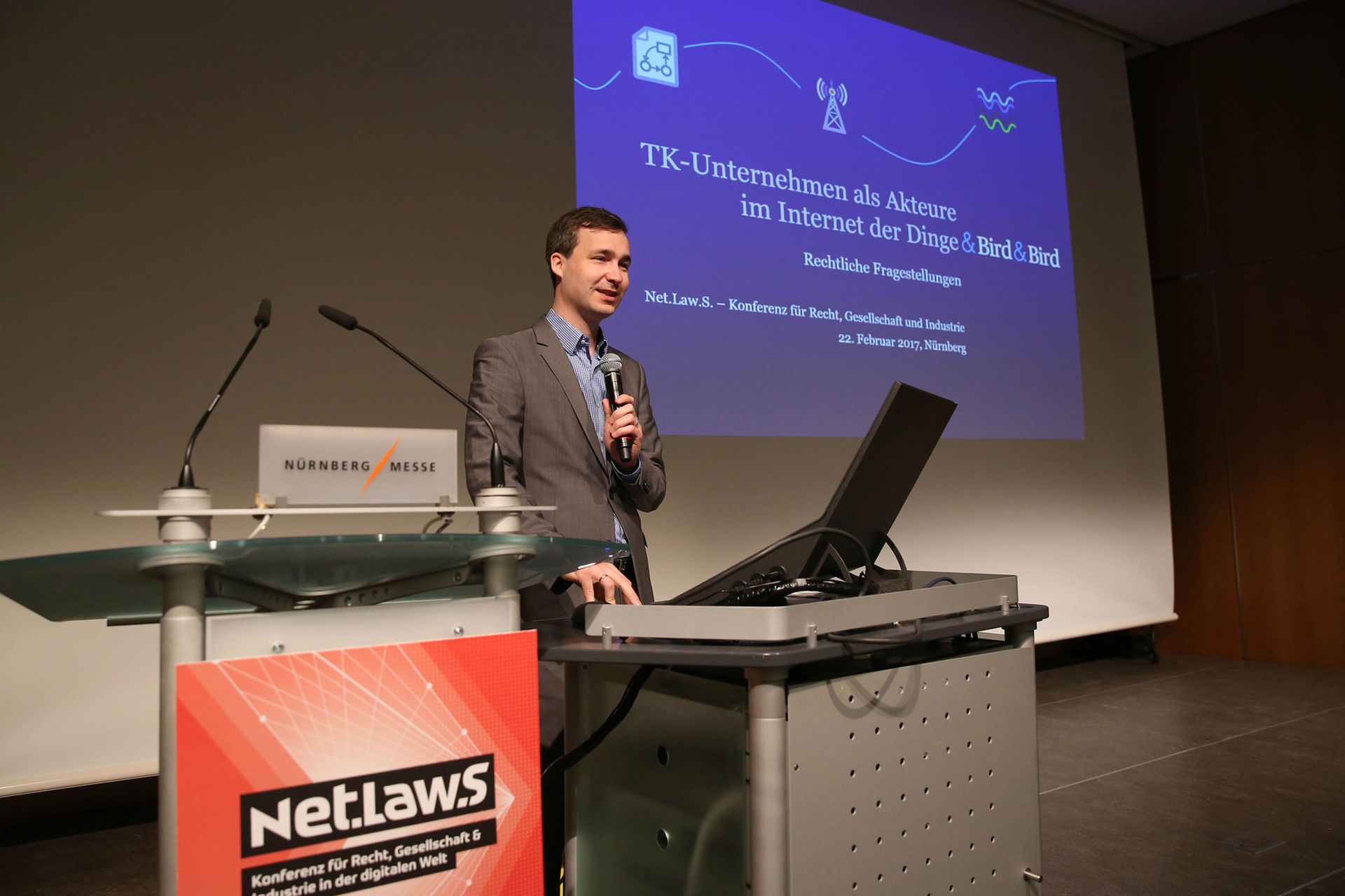 Das hochkarätige Konferenzprogramm mit erstklassigen Fachvorträgen überzeugte die rund 150 Teilnehmer zu allen Themen.