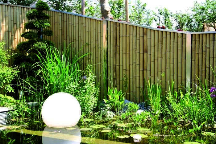 LOGO_Zäune aus Bambus und WPC – holen Sie sich Urlaubsflair in Ihren Garten