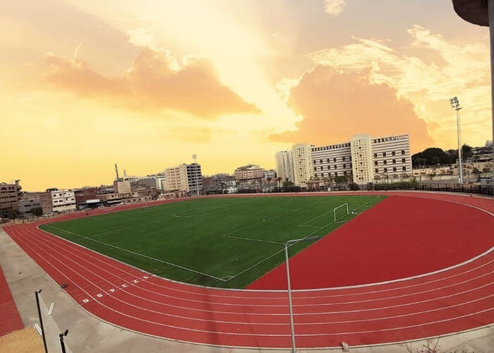 LOGO_RUNNING TRACKS - POLTRACK SANDWICH SYSTEM - WORLD OF ATHLETICS CERTIFIED SYSTEM Synthetic outdoor system for running tracks.