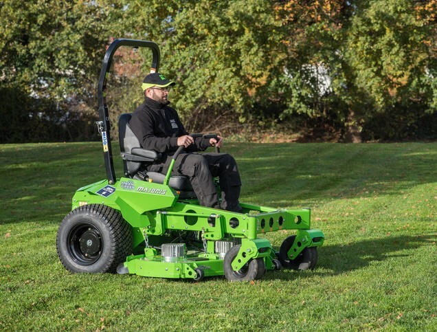 LOGO_MAJORIS RIV: ‘Z’ mower with lithium-ion battery – Up to 7 hour of working time