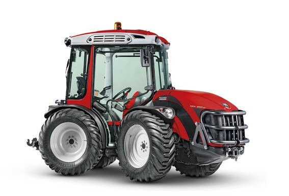 LOGO_TONY 8900 SR – kompakter, wendebarer Traktor mit stufenlos veränderbarem Getriebe