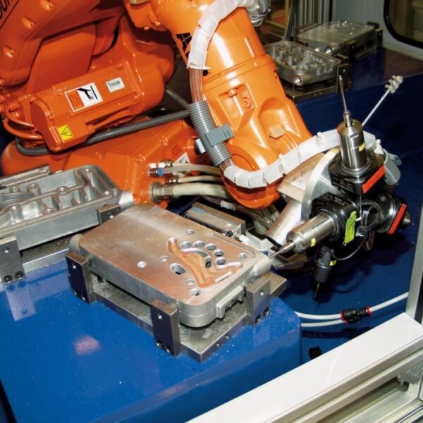 LOGO_Robotic cell for deburring of aluminium die casting