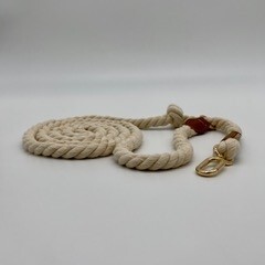LOGO_Dog accessory leashes are made out of 100% sustainable Cotton