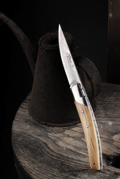 LOGO_Le Thiers Damascus Blade Mammoth Handle