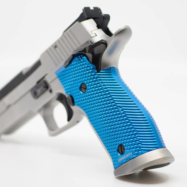 LOGO_SpidErgo II Pistol Grips for Sig Sauer P226 XFive / XSix SA