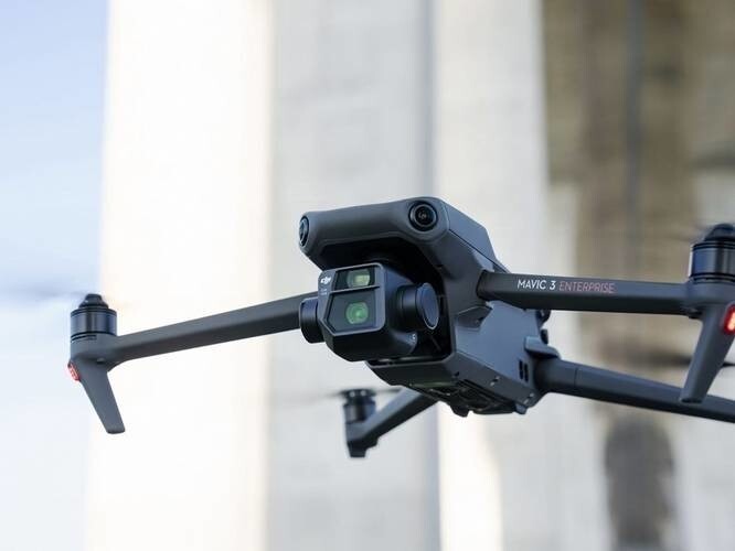 LOGO_DJI Mavic 3E - Die Drohne für präzise Vermessungsaufgaben und Inspektion: schnell einsatzbereit, extrem effizient, kosten- und zeitsparend