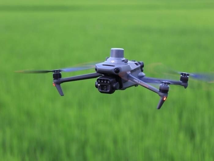 LOGO_DJI Mavic 3M - Die Drohne für Forst- und Landwirtschaft