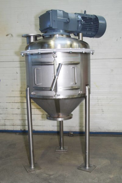 LOGO_VERTICAL RIBBON MIXER
