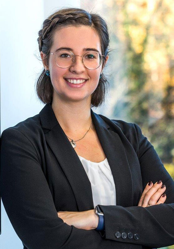 Julia Steger, COO EDUvation GmbH Porträ von Julia Steger
