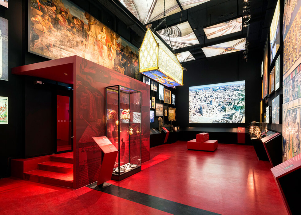 Stadtmuseum im Fembo-Haus - Krone-Macht-Geschichte © Stefan Meyer / Stadt Nürnberg Stadtmuseum im Fembo-Haus - Ausstellung Krone-Macht-Geschichte