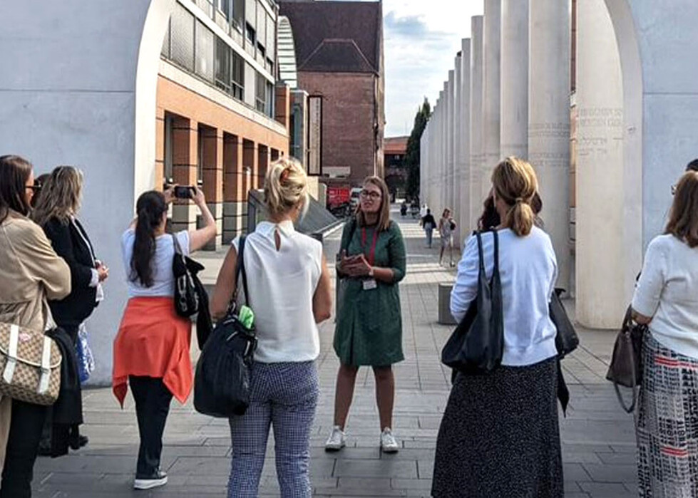 Site Inspections Gruppenführung in der Straße der Menschenrrechte in Nürnberg